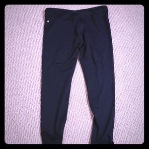 Salar solid powerhold leggings